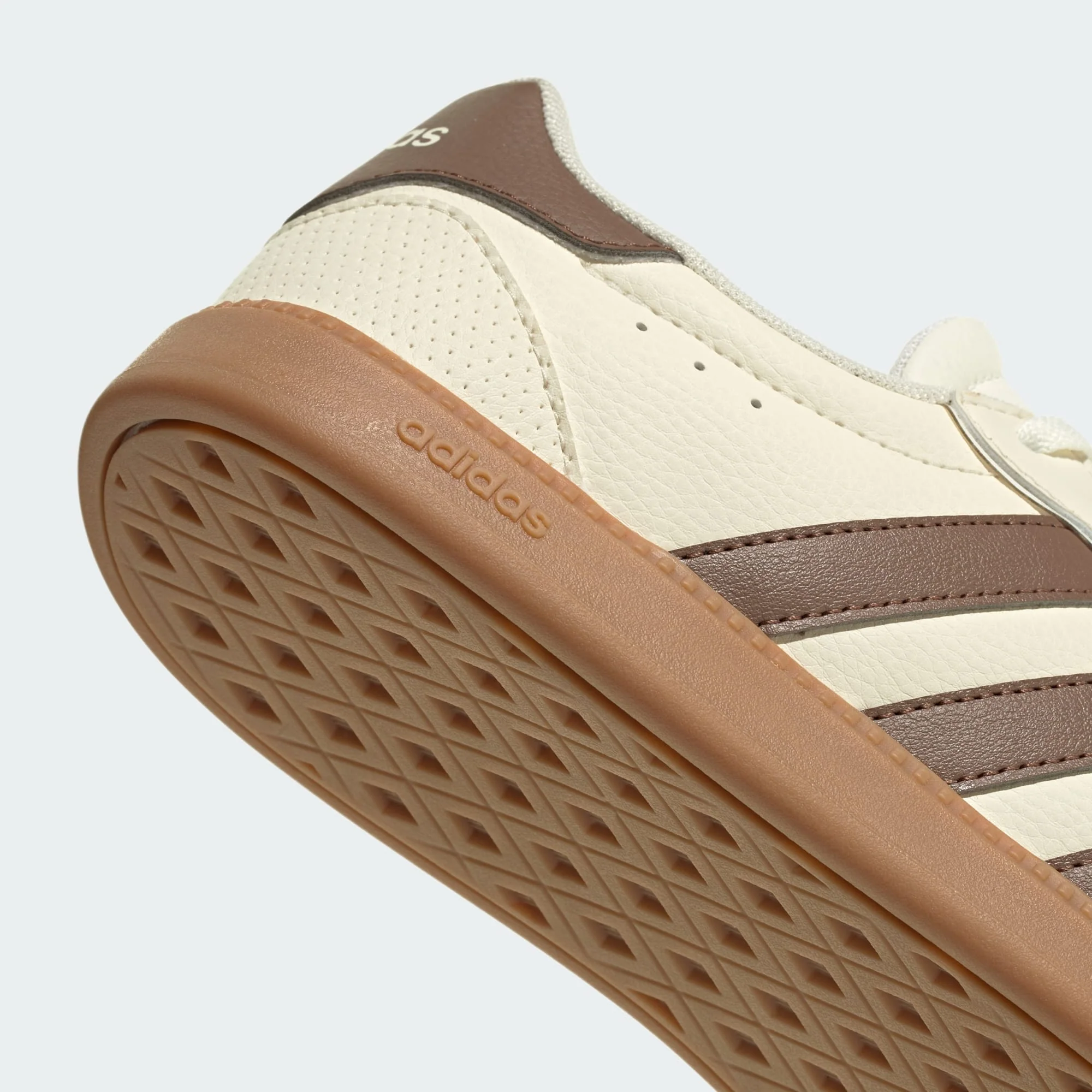 ADIDAS WOMEN'S BREAKNET SLEEK CREAM WHITE/BROWN SNEAKER SHOES - Image 6