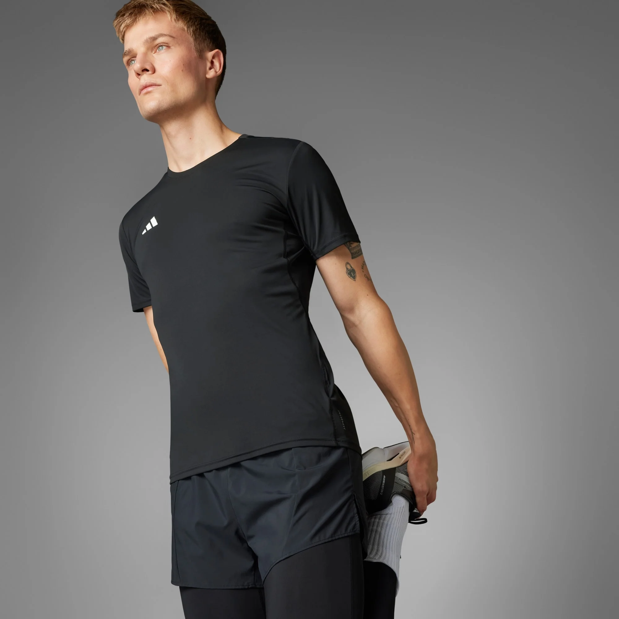 ADIDAS MEN'S ADIZERO ESSENTIALS RUNNING BLACK TEE - Image 7