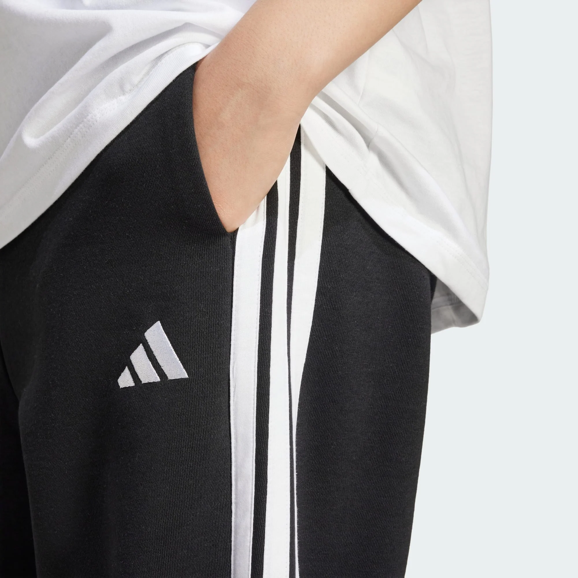 Adidas Women's 3-Stripes Fleece Black Trackpant - Image 5