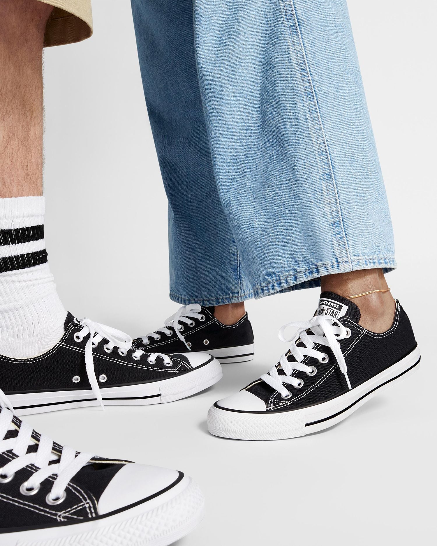 Converse Women's Chuck Taylor All Star Low Top Black/White Shoe - Image 7