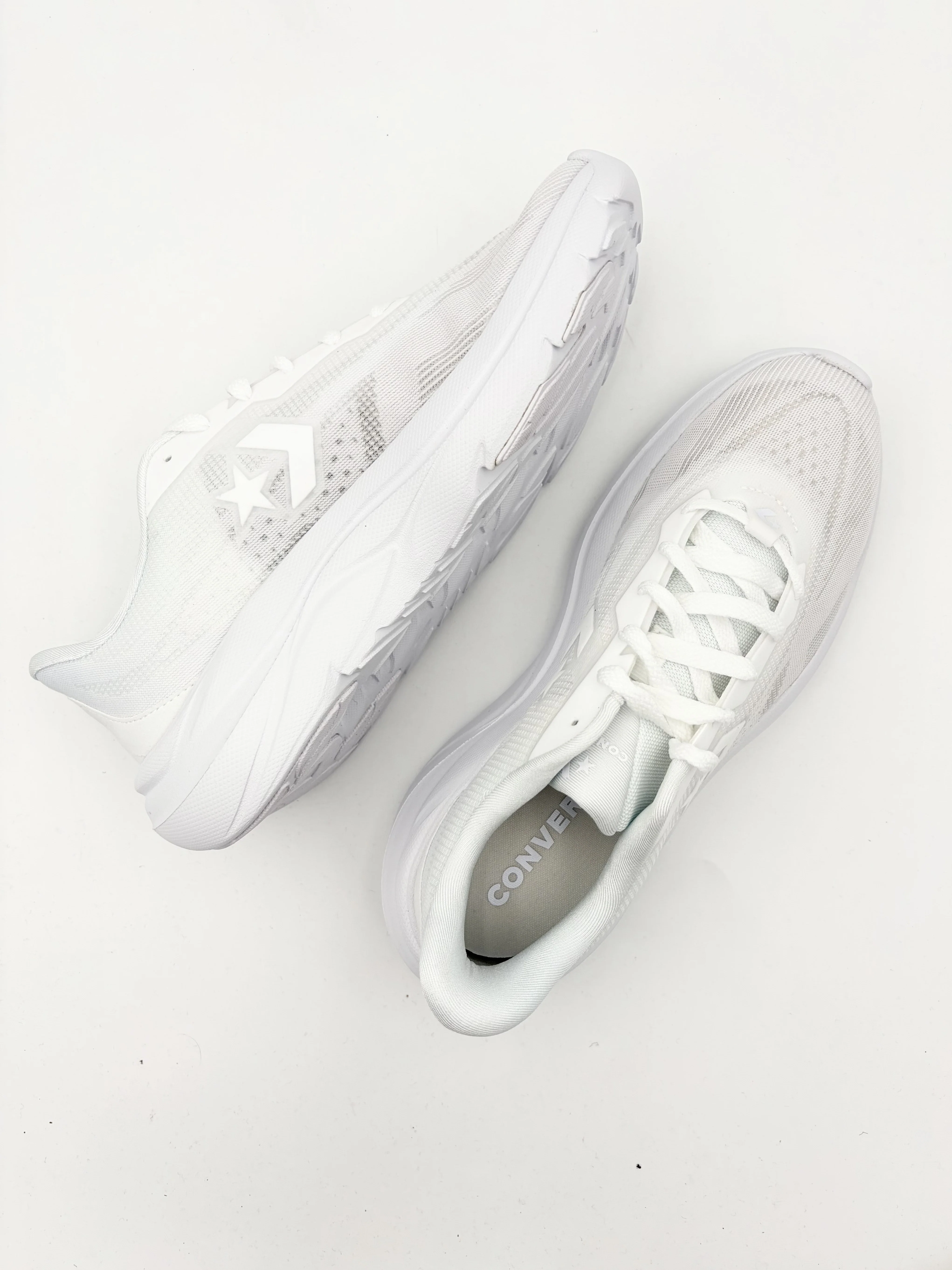 Converse Unisex Day One Runner Triple White Running Shoe - Image 4