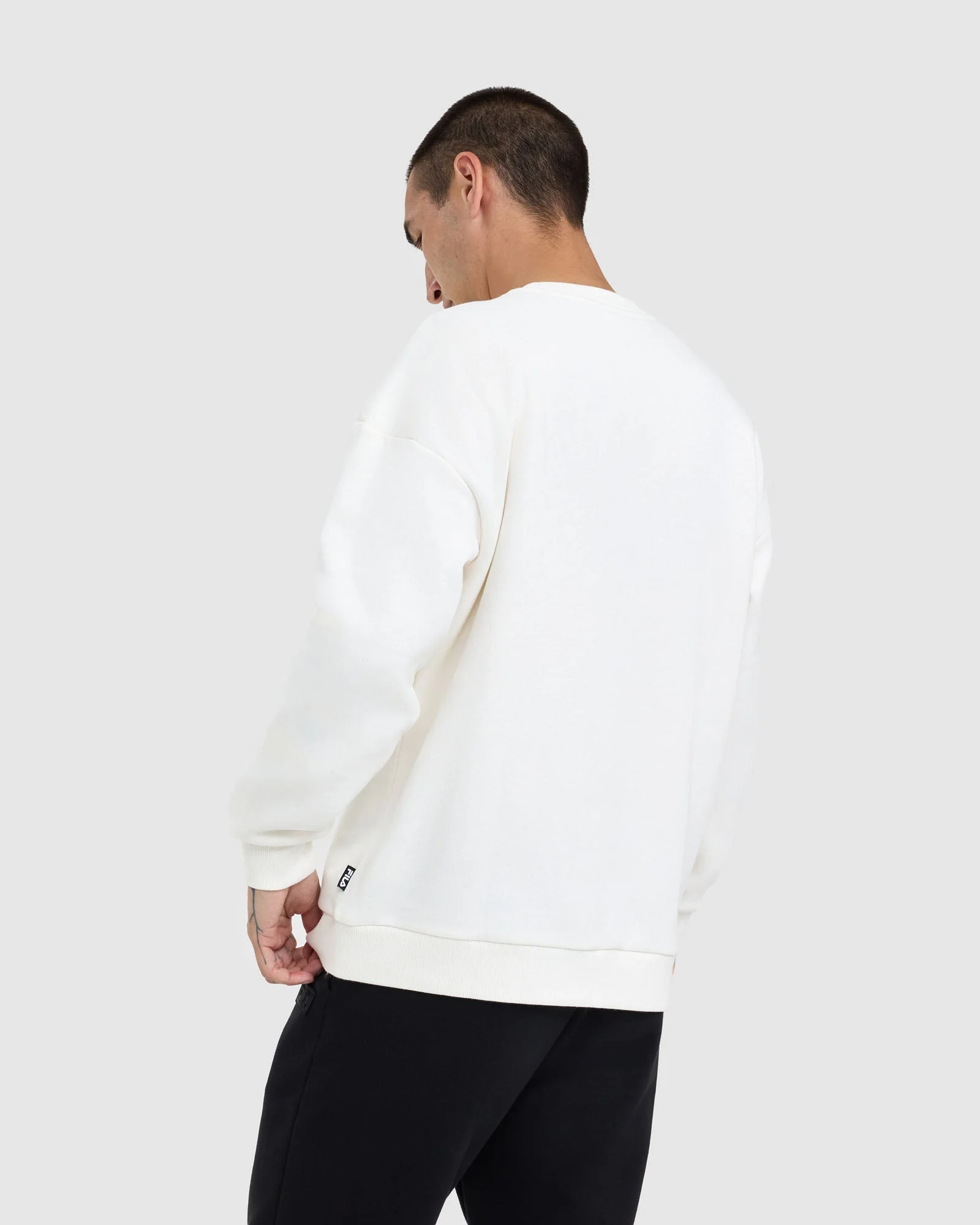 Fila Men's Byron Relaxed Crew Gardenia Sweatshirt - Image 2