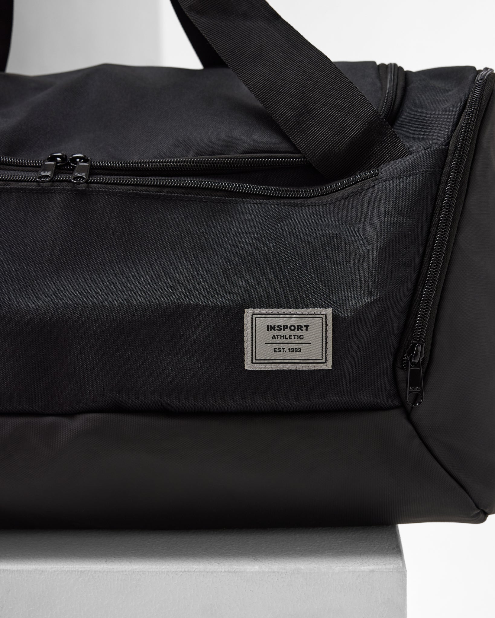 Insport Alaska Black Small Duffle Bag - Image 3