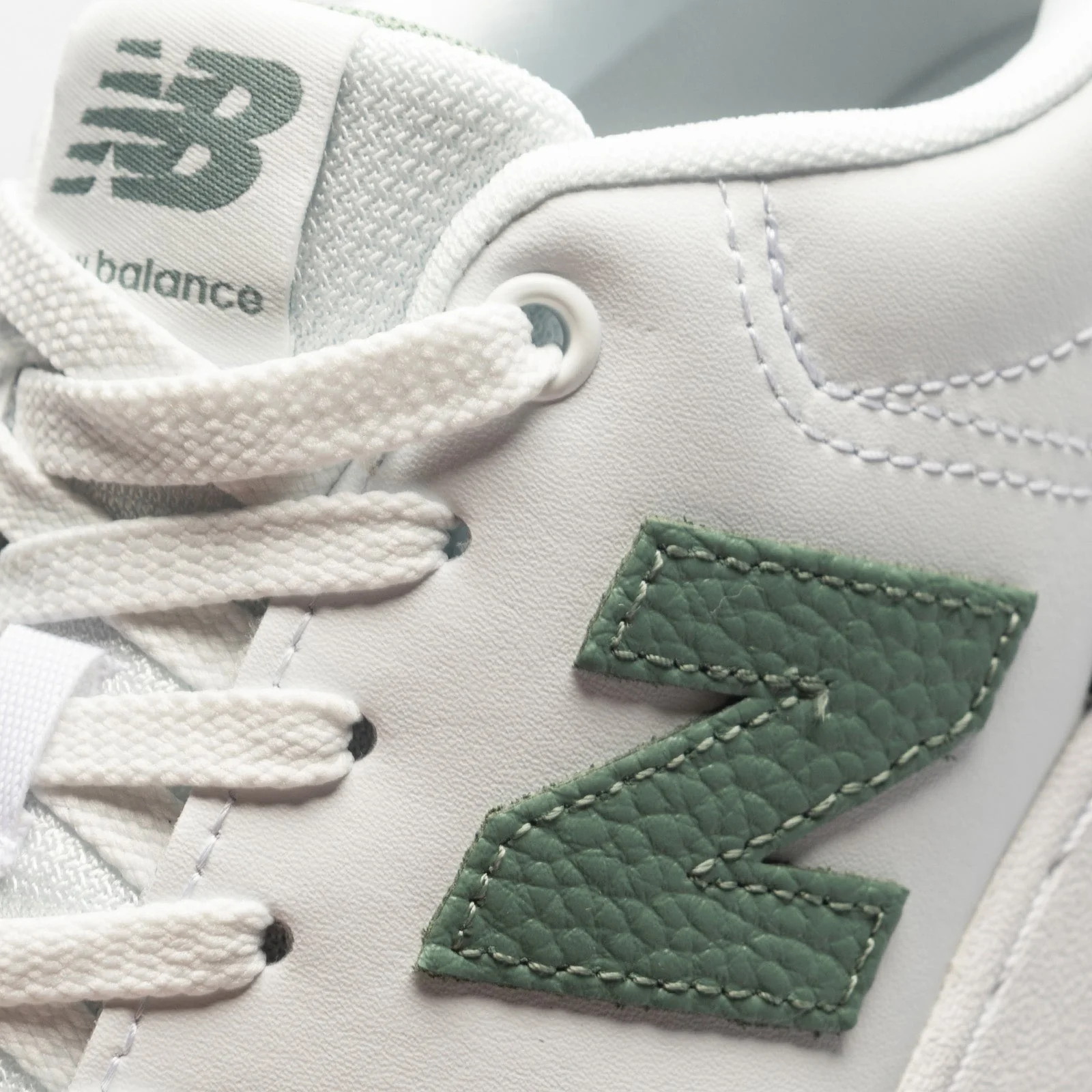 New Balance Unisex Bb80 Green/White Sneaker Shoes - Image 6